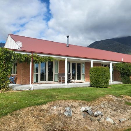 Misty Peaks Guesthouse フォックス・グレイシャー エクステリア 写真