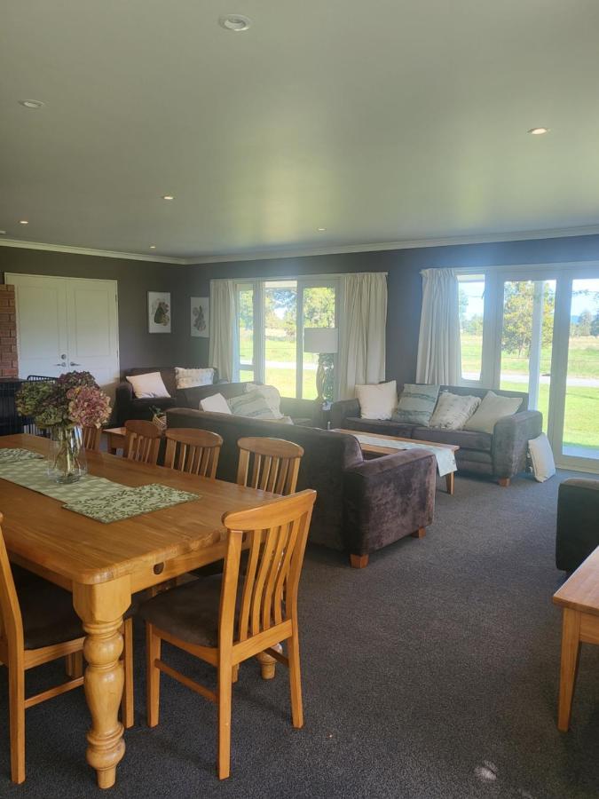 Misty Peaks Guesthouse フォックス・グレイシャー エクステリア 写真